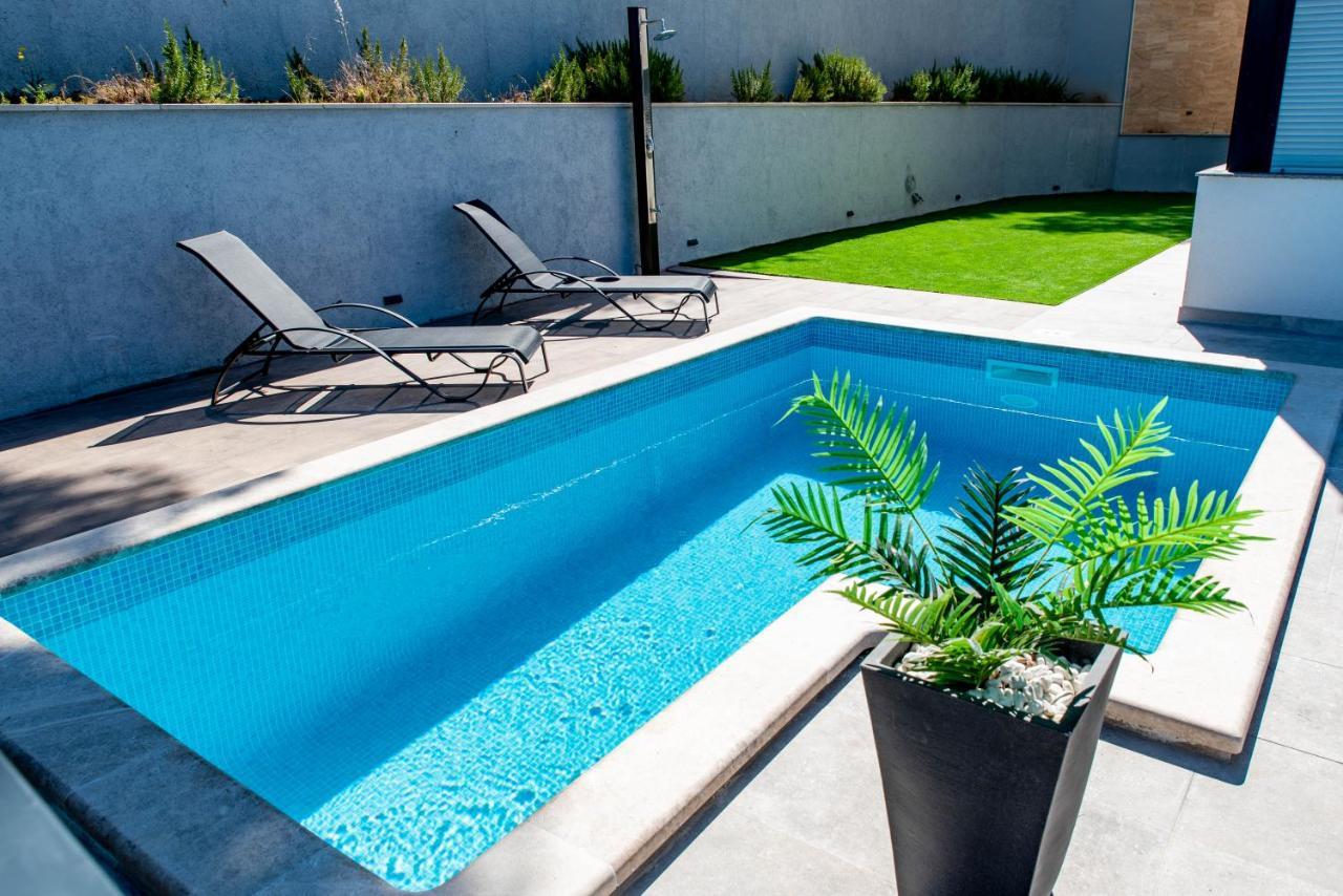 Lion'S Beach Apartment Podstrana Exterior photo